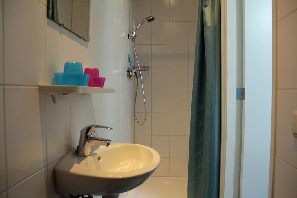 Dorpslogement Pieterburen Habitación foto